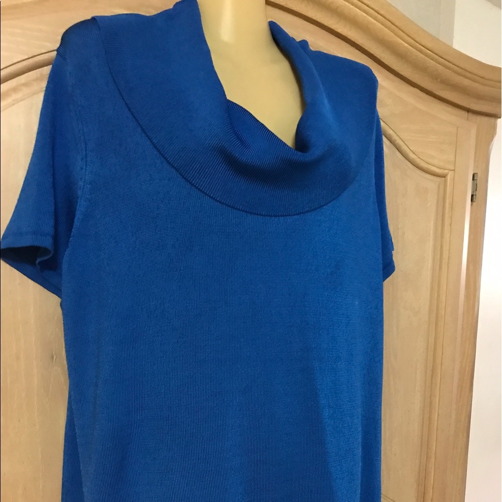 Designer jones New York company blouse